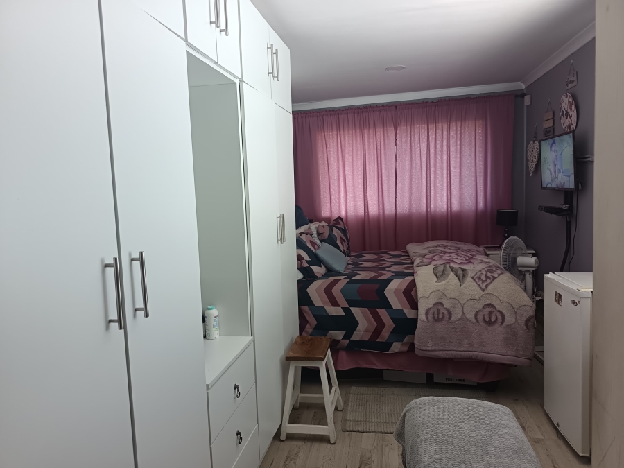 3 Bedroom Property for Sale in Esselenpark Western Cape